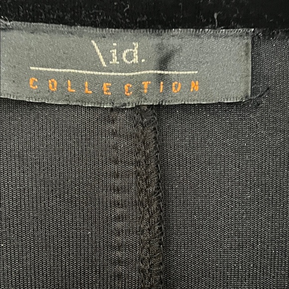 \id Collection black velvet blazer size medium - Picture 8 of 16